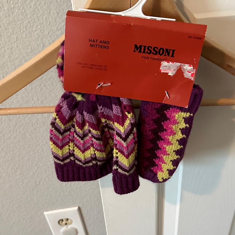 Missoni for Target Multicolor Chevron kids Hat and Mittens